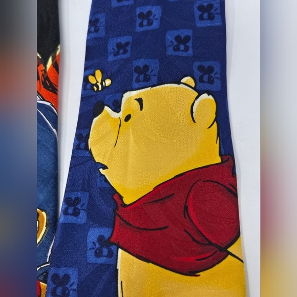 VINTAGE DISNEY WINNIE THE POOH LOT OF 2 NECKTIES MENSWEAR BLACK & BLUE MEN OS - Picture 10 of 12